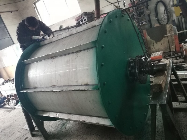 上吸式强 磁滚筒
